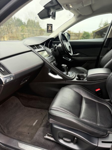 2019 Jaguar E-Pace - photo 25