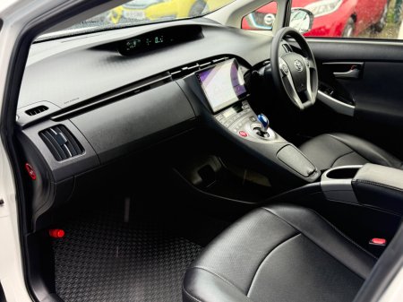2015 Toyota Prius - photo 11