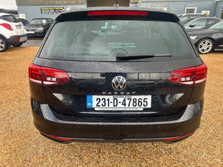 2023 Volkswagen Passat - photo 5