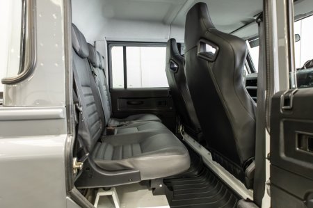 2017 Land Rover Defender - photo 12