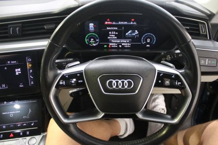 2020 Audi e-tron - photo 23