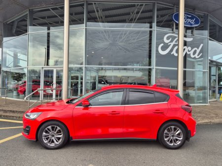 2023 Ford Focus - photo 2