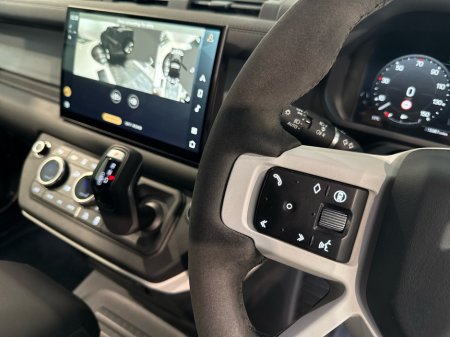 2025 Land Rover Defender - photo 20
