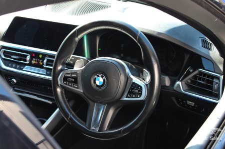 2021 BMW 3-Series - photo 31