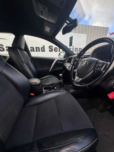 2016 Toyota RAV4 - photo 22