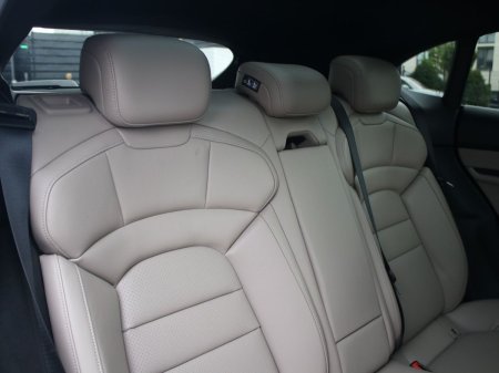 2024 Porsche Taycan - photo 15
