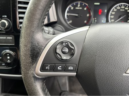 2015 Mitsubishi Outlander - photo 19