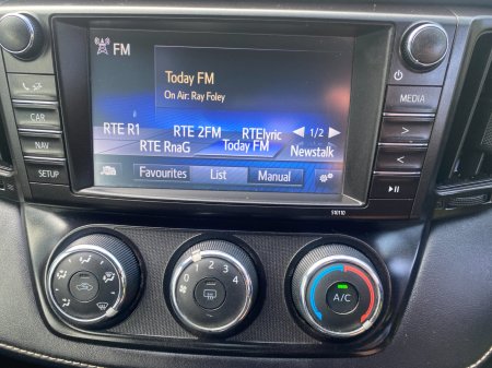 2017 Toyota RAV4 - photo 14