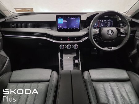 2024 Skoda Superb - photo 2