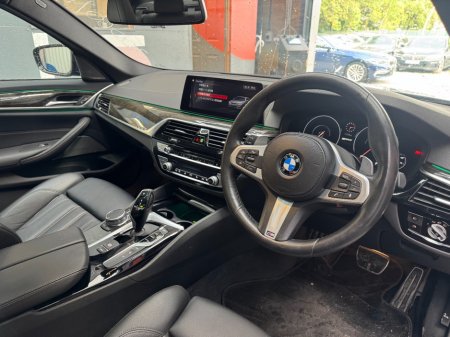 2018 BMW 5-Series - photo 11