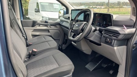 2025 Ford Transit Custom - photo 16