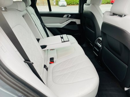 2025 BMW X5 - photo 21
