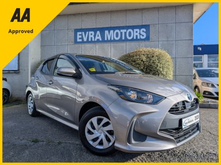 2020 Toyota Yaris X HYBRID AUTOMATIC 1.5 PETROL //ADAPTIVE CRUISE CONTROL//KEYLESS ENTRY//