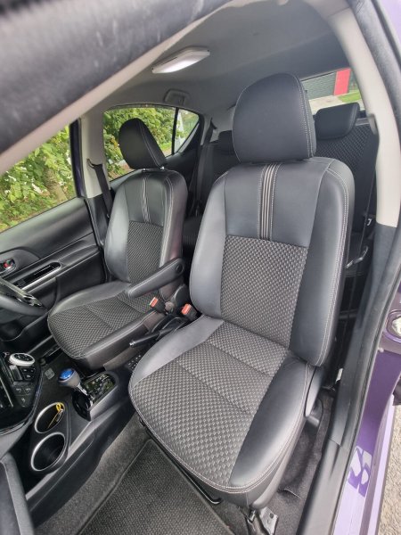 2019 Toyota Aqua - photo 18