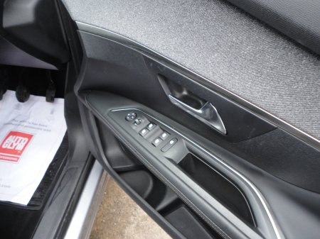 2019 Peugeot 3008 - photo 8