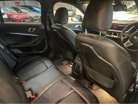 2021 BMW 1-Series - photo 12