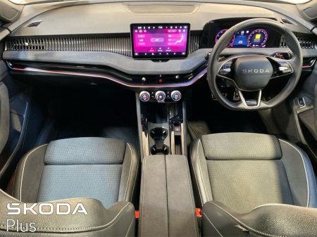 2026 Skoda Superb - photo 2