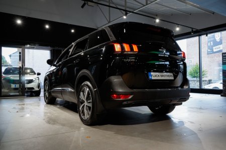2023 Peugeot 5008 - photo 6