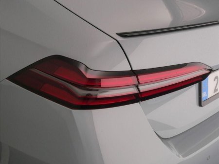 2024 BMW 5-Series - photo 20