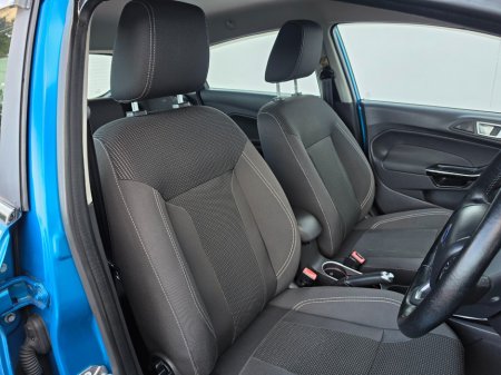 2016 Ford Fiesta - photo 20