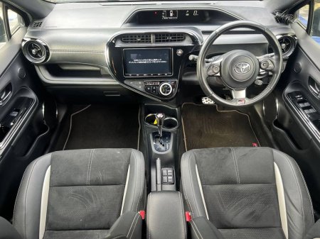 2018 Toyota Aqua - photo 10