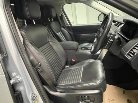 2023 Land Rover Discovery - photo 9