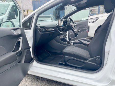 2022 Ford Fiesta - photo 23