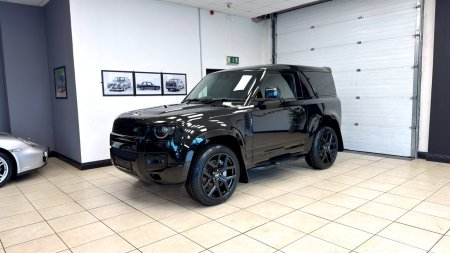 2025 Land Rover Defender - photo 4