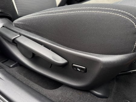 2016 Toyota Avensis - photo 25