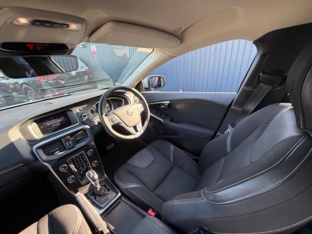 2019 Volvo V40 - photo 41