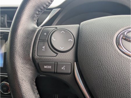 2017 Toyota Corolla - photo 18