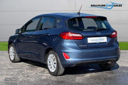 2023 Ford Fiesta - photo 2