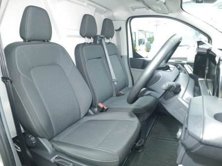 2024 Ford Transit Custom - photo 18