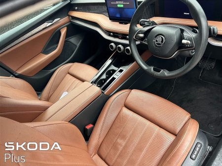 2024 Skoda Superb - photo 2