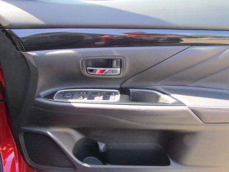 2017 Mitsubishi Outlander - photo 32