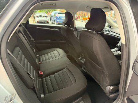 2016 Ford Mondeo - photo 11