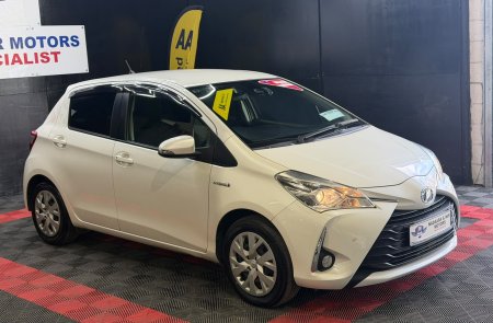 2018 Toyota Vitz - photo 18