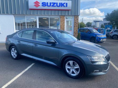 2018 Skoda Superb - photo 2