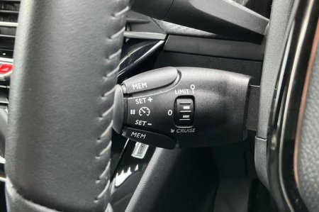 2025 Peugeot 208 - photo 33