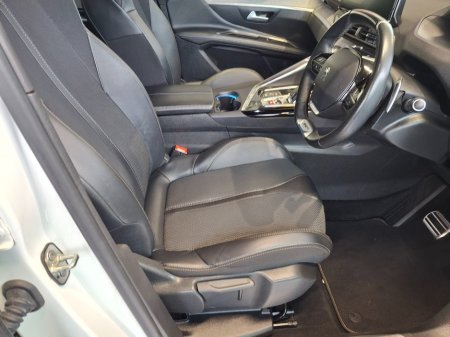 2022 Peugeot 3008 - photo 10