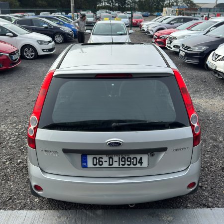 2006 Ford Fiesta - photo 7
