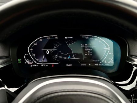 2021 BMW 5-Series - photo 18