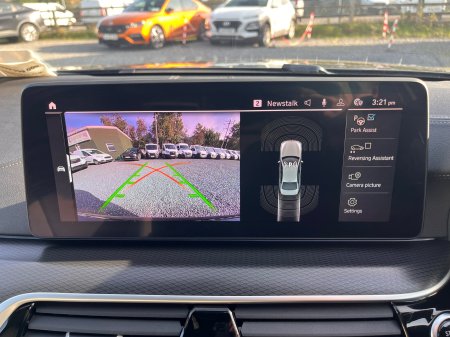 2022 BMW 5-Series - photo 22