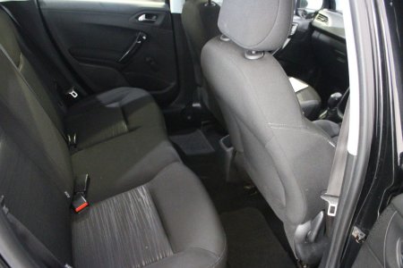 2013 Peugeot 208 - photo 18