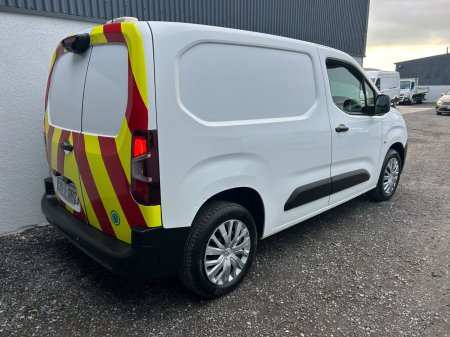 2020 Peugeot Partner - photo 4