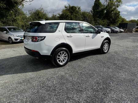 2017 Land Rover Discovery - photo 3