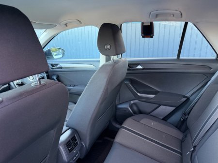 2021 Volkswagen T-Roc - photo 40