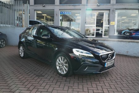2018 Volvo V40