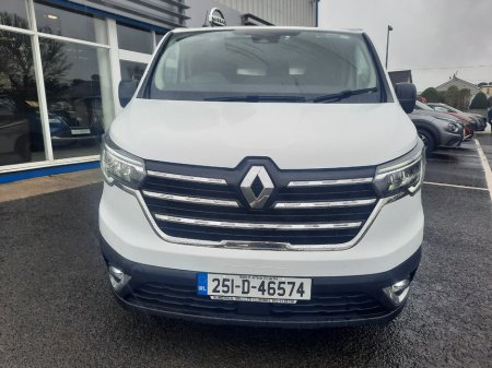 2025 Renault Trafic - photo 2