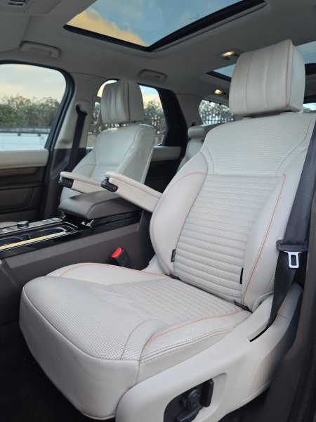 2017 Land Rover Discovery - photo 14
